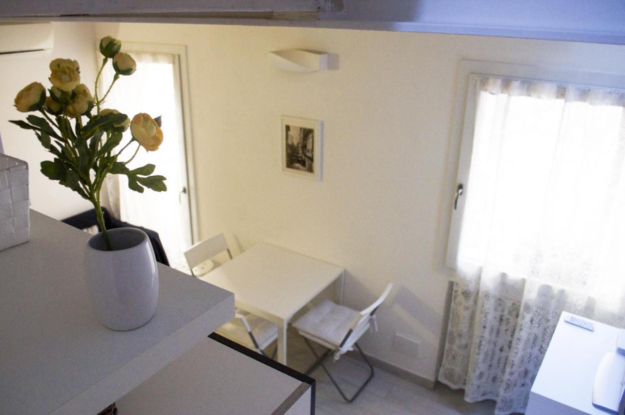 Via De' Falegnami 6 Apartment By Wonderful Italy ボローニャ エクステリア 写真